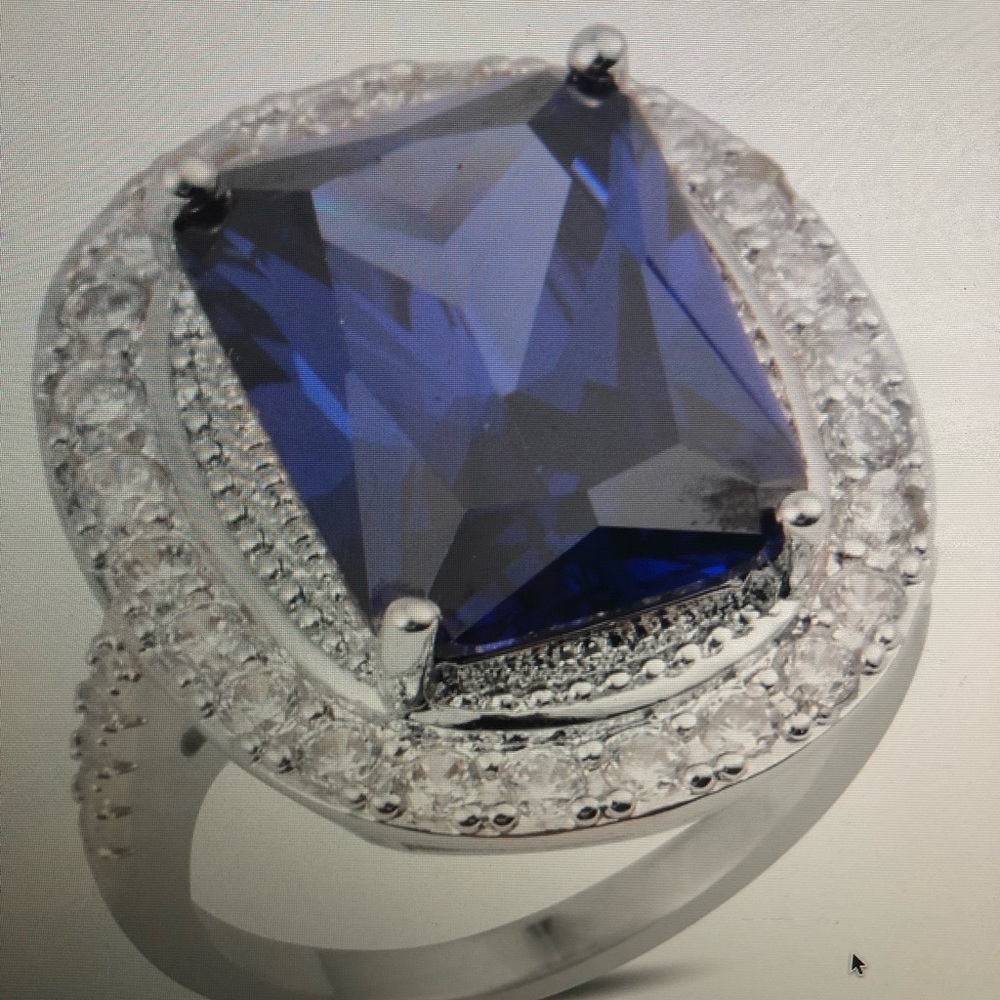 BLUE and WHITE CZ SILVER TONE RING SIZE 9 9.97 ctw